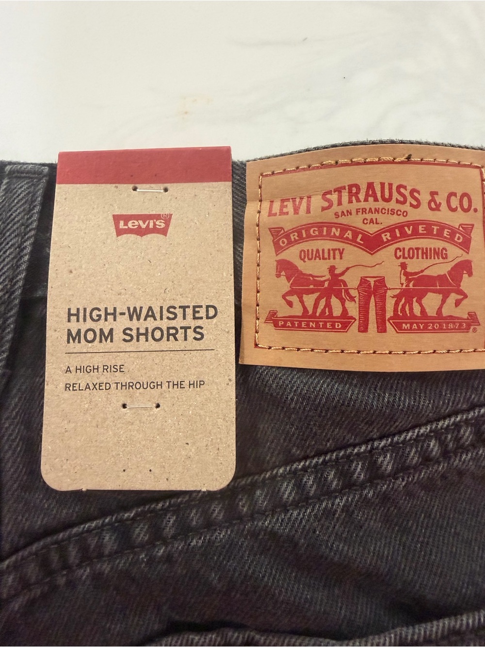 Levi's Black Denim High-Waist Shorts - Picture 5 of 6